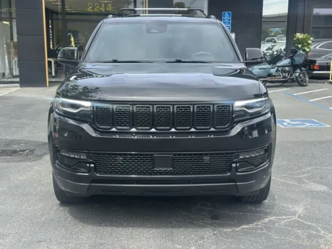 More photos of 2022 Jeep Wagoneer Series III at North State Auto, CA