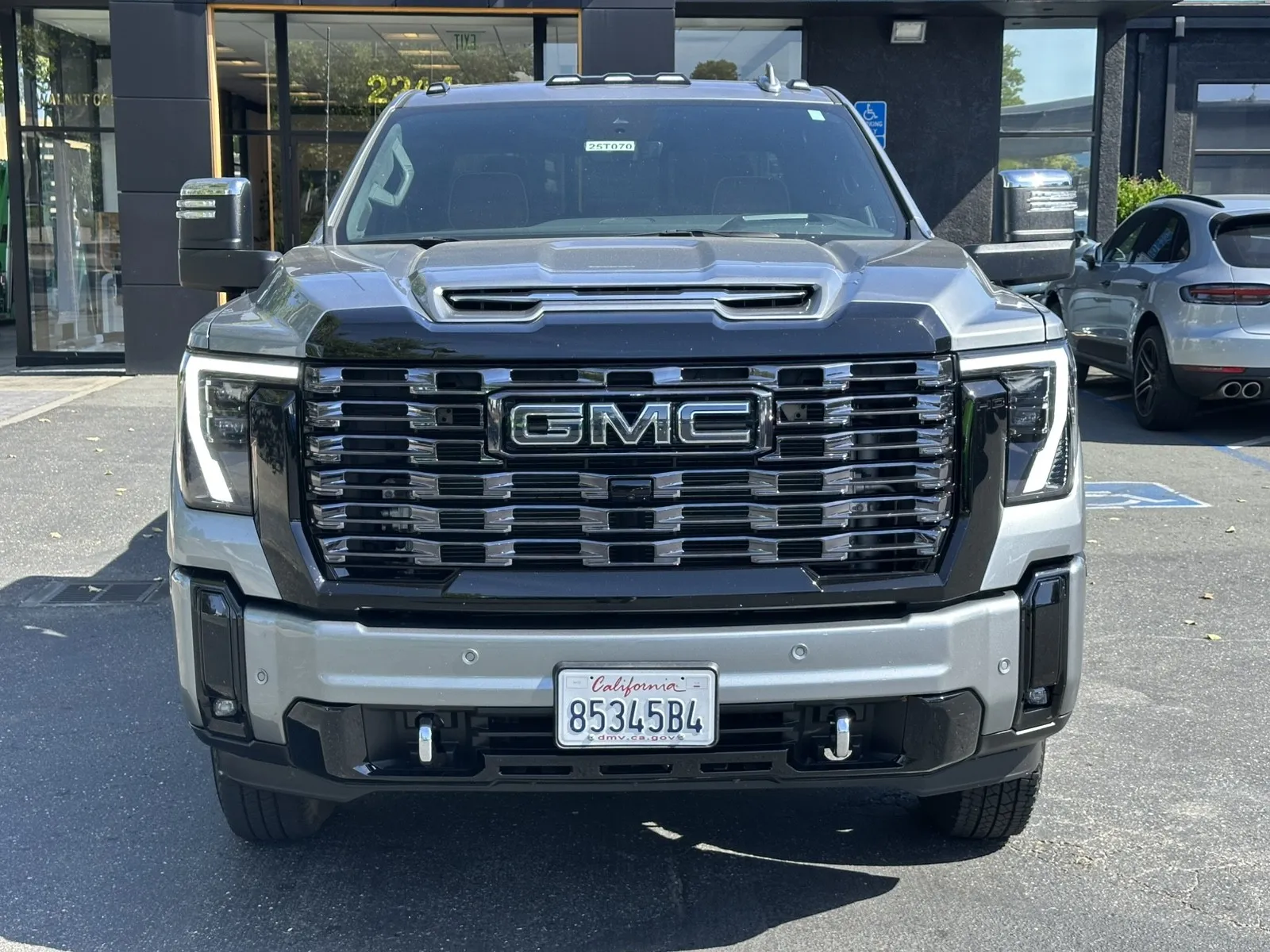 More photos of 2025 GMC Sierra 3500HD Denali Ultimate at North State Auto, CA