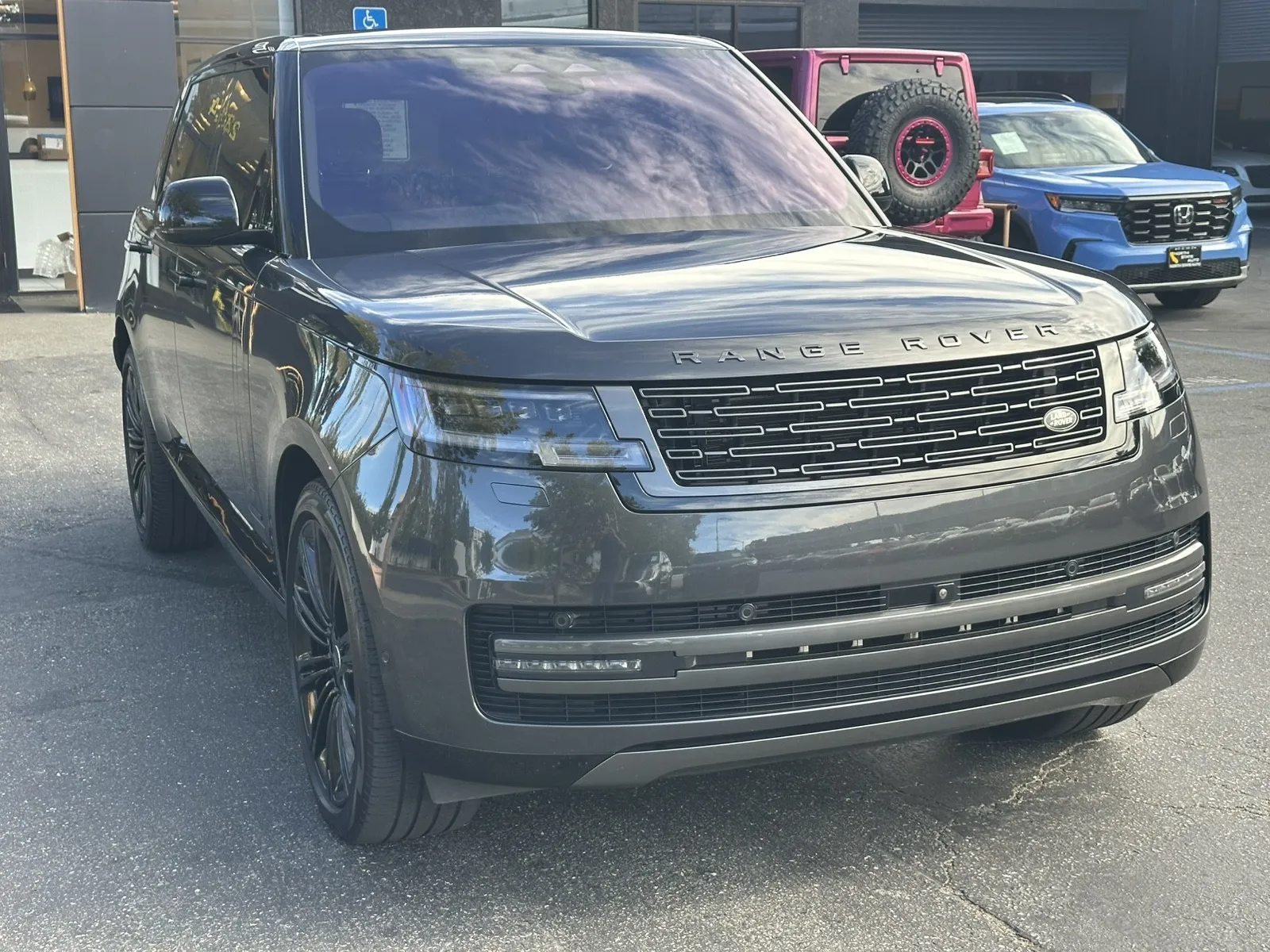 More photos of 2023 Land Rover Range Rover Autobiography at North State Auto, CA