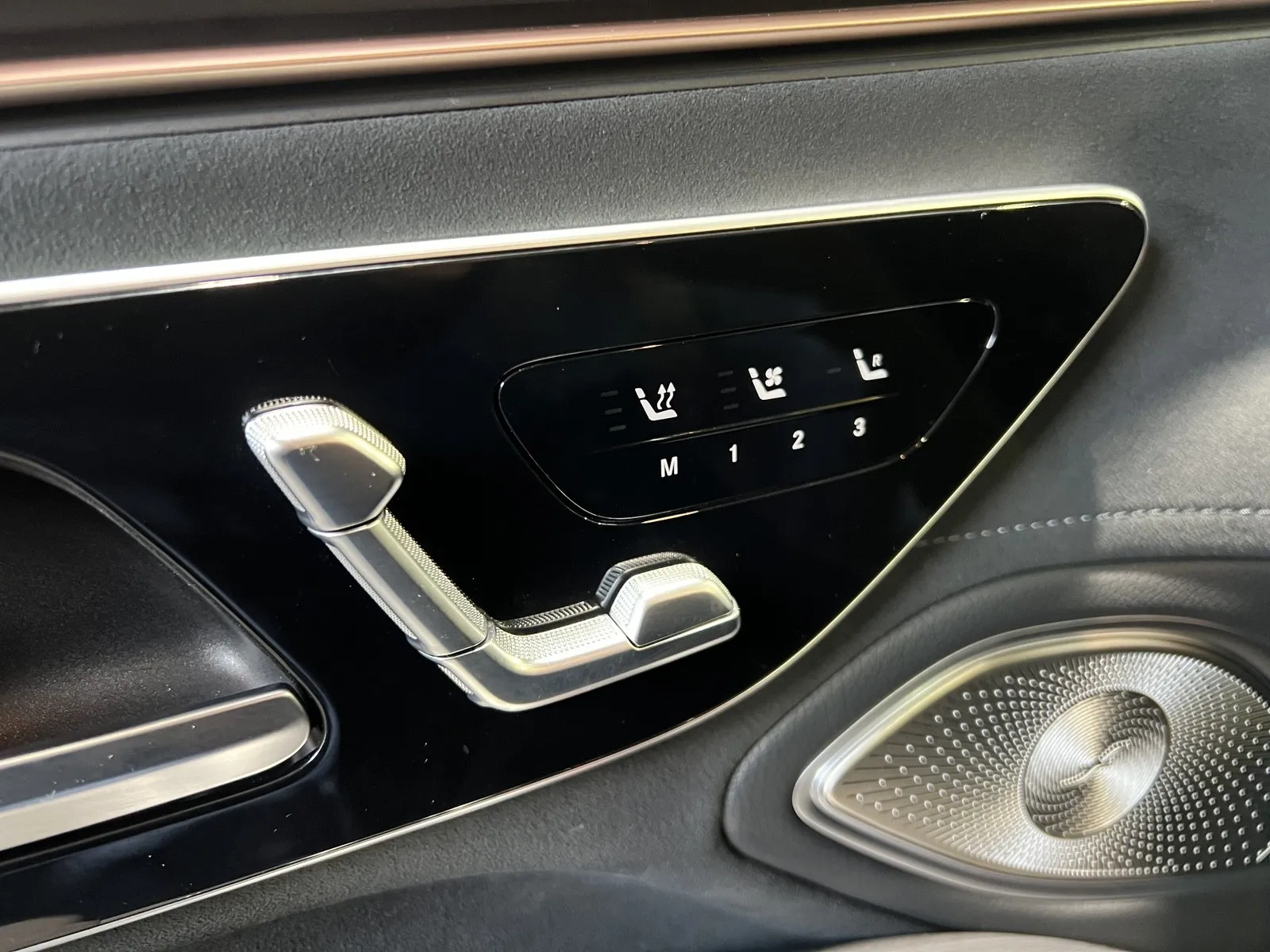 2022 Mercedes-Benz EQS - Photo 24