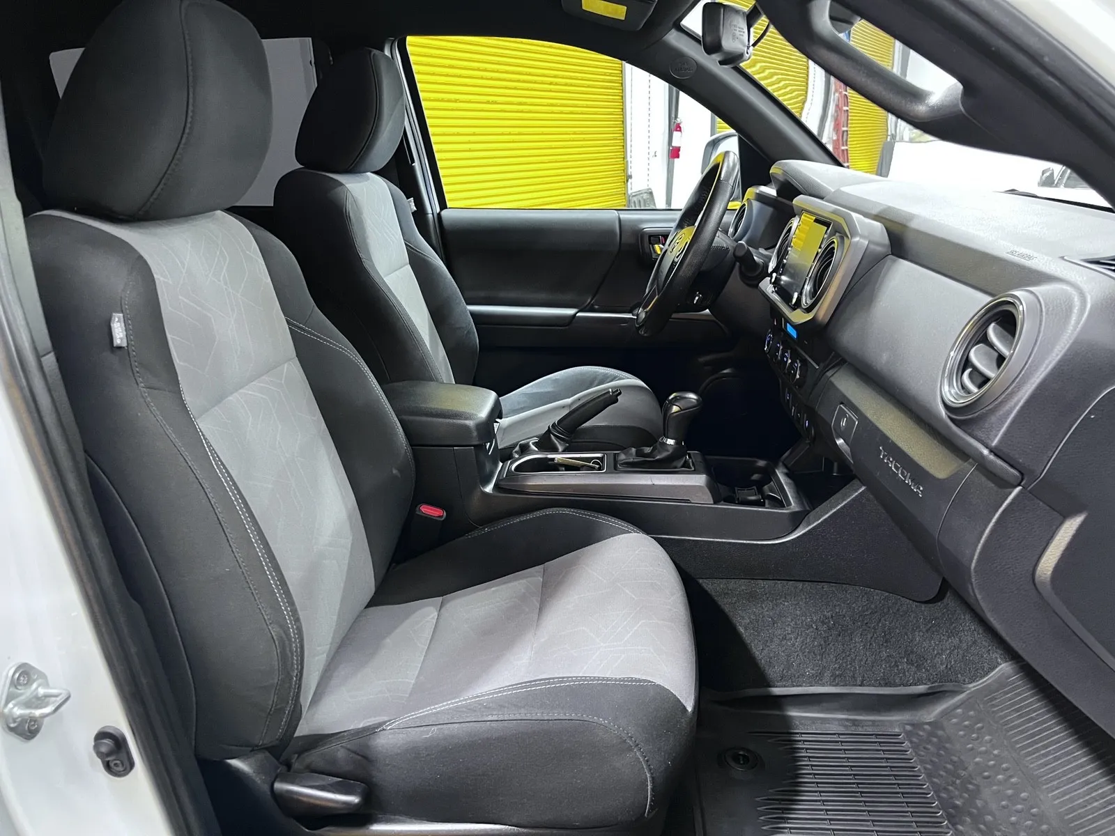 2023 Toyota Tacoma TRD Off Road - Photo 17