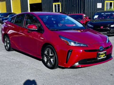 More photos of 2020 Toyota Prius XLE at Marin Imports, CA