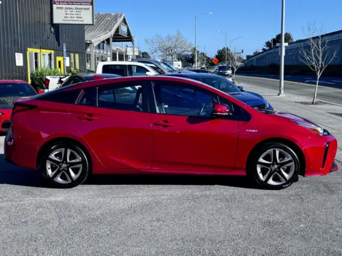 More photos of 2020 Toyota Prius XLE at Marin Imports, CA