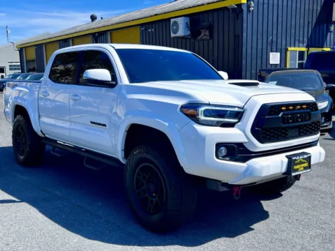 More photos of 2023 Toyota Tacoma TRD Sport at Marin Imports, CA