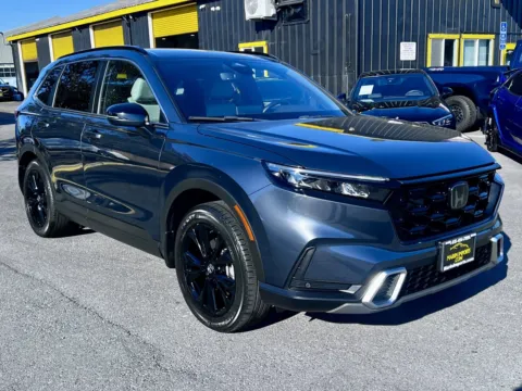 More photos of 2023 Honda CR-V Hybrid Sport Touring at Marin Imports, CA