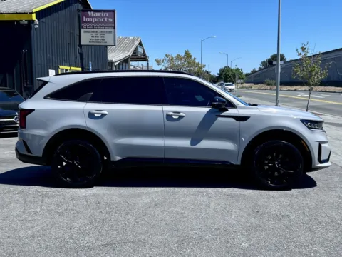 More photos of 2022 Kia Sorento SX Prestige at Marin Imports, CA