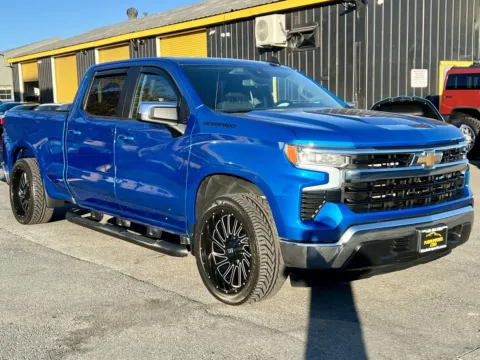 More photos of 2022 Chevrolet Silverado 1500 LT at Marin Imports, CA