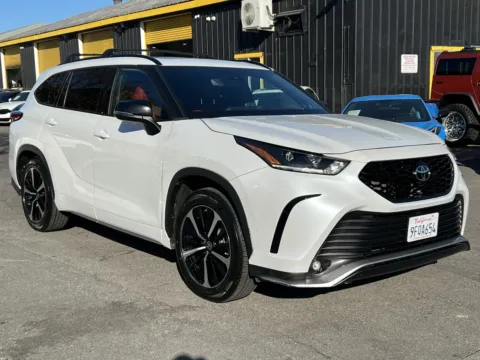 Another view of 2022 Toyota Highlander XSE for sale in San Rafael, CA at Marin Imports
