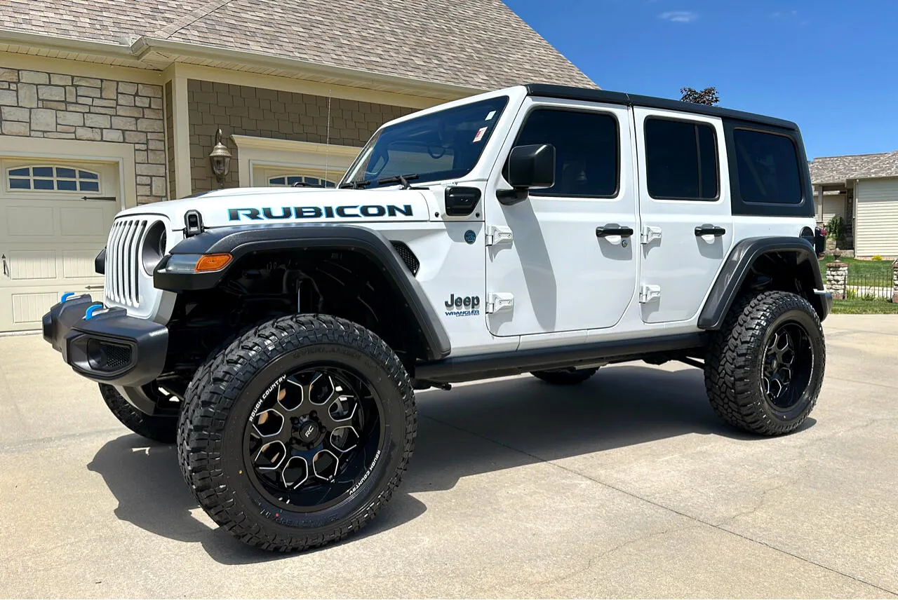 White 2022 JEEP WRANGLER UNLIMI RUBICON 4XE for sale in Clinton, MO
