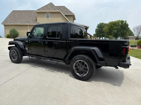 Another view of 2021 JEEP GLADIATOR OVERLAND for sale in Clinton, MO at Banks Motors LLC
