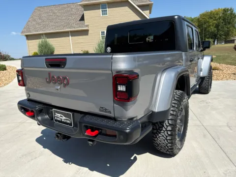 More photos of 2020 Jeep Gladiator Rubicon Pickup 4D 5 ft at Banks Motors LLC, MO