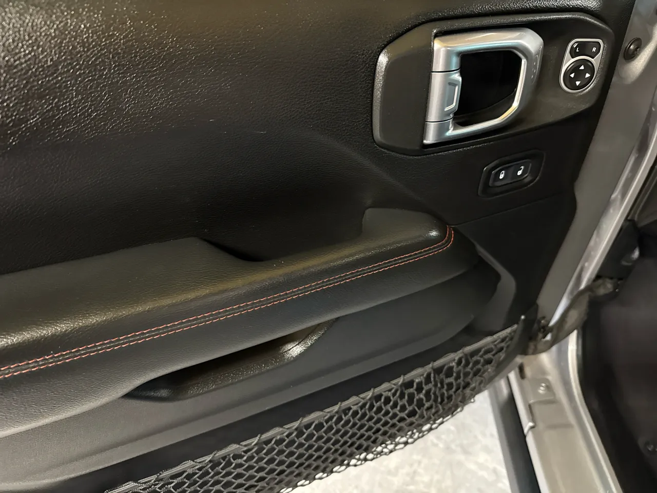 2020 Jeep Gladiator Rubicon - Photo 28