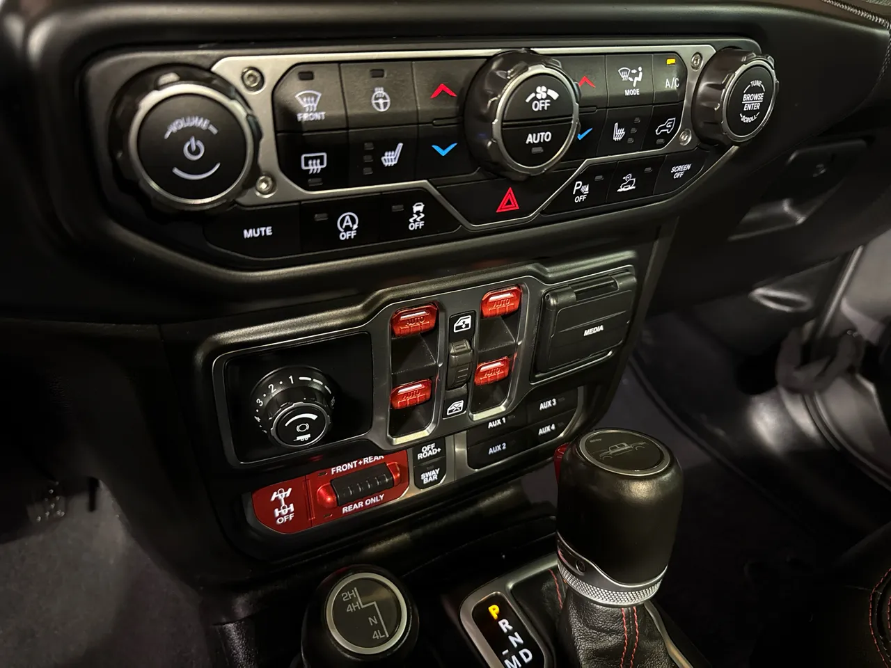 2020 Jeep Gladiator Rubicon - Photo 15