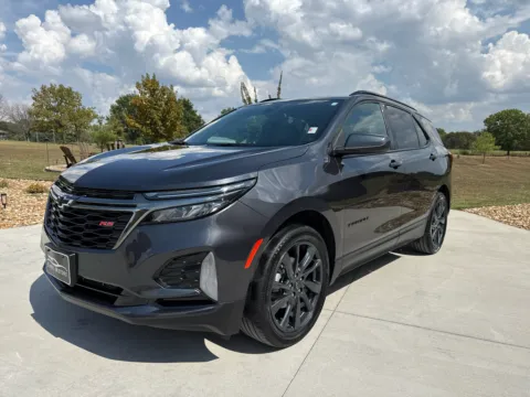 More photos of 2022 CHEVROLET EQUINOX RS at Banks Motors LLC, MO