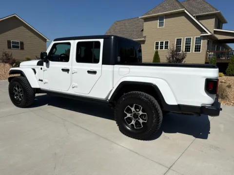 Another view of 2021 JEEP GLADIATOR SPORT for sale in Clinton, MO at Banks Motors LLC