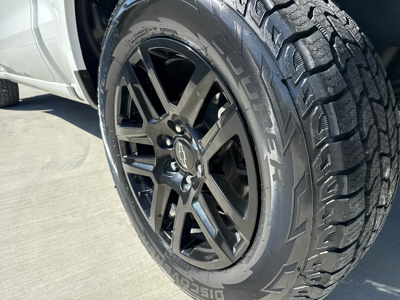 2022 Chevrolet Silverado 1500 RST - Photo 23