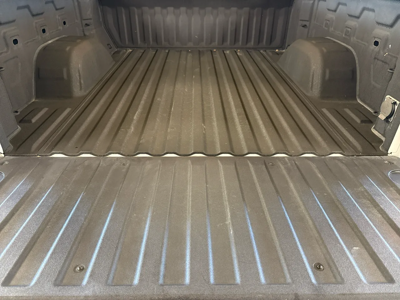 2022 Chevrolet Silverado 1500 RST - Photo 30