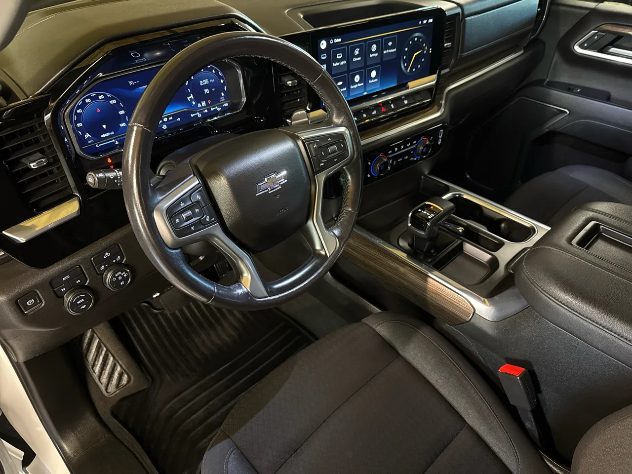 2022 Chevrolet Silverado 1500 RST - Photo 12