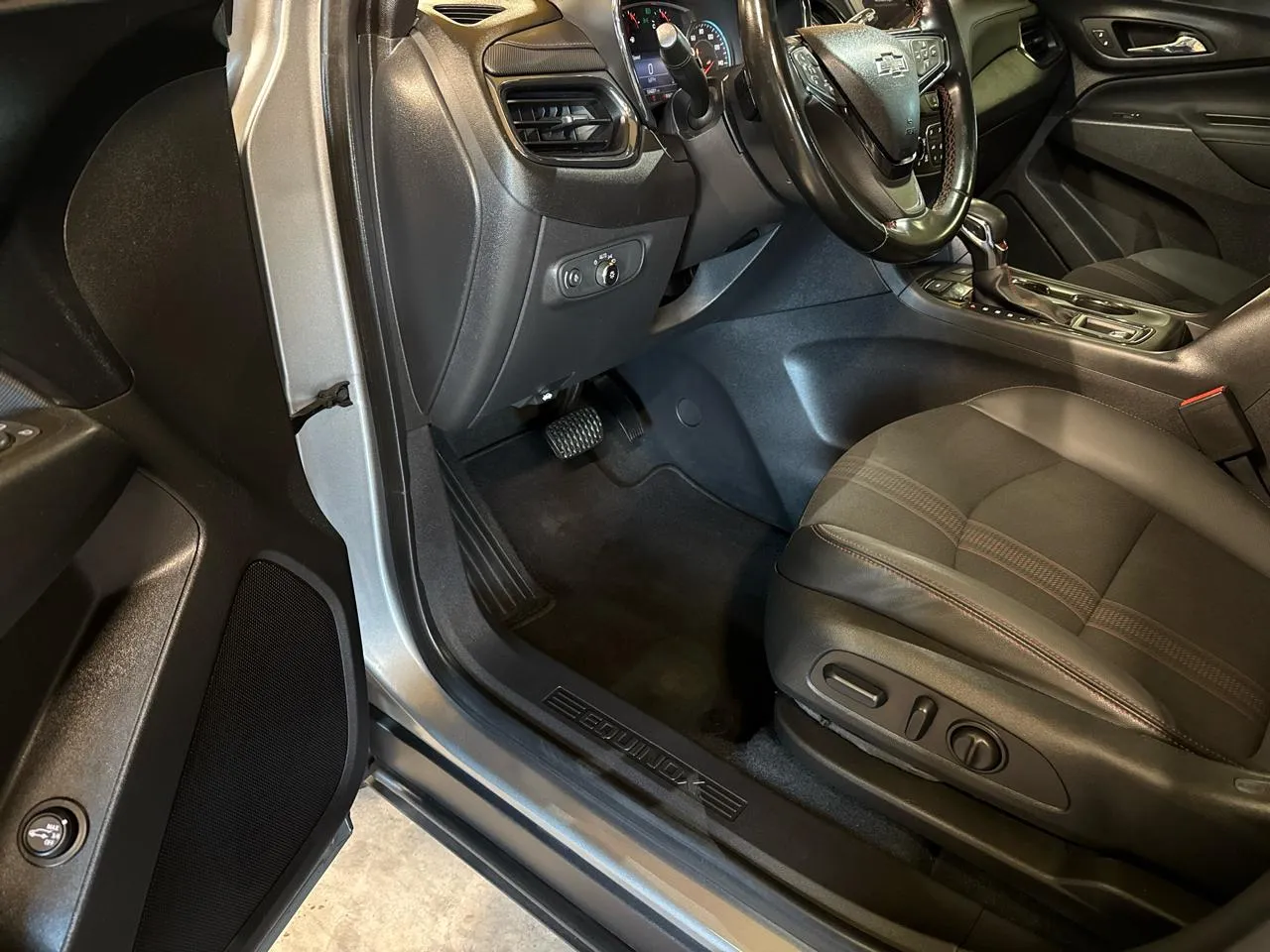 2023 Chevrolet Equinox RS - Photo 33