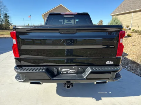 Another view of 2020 CHEVROLET SILVERADO 1500 LT TRAIL BOSS for sale in Clinton, MO at Banks Motors LLC