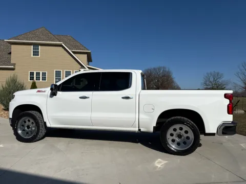 More photos of 2021 CHEVROLET SILVERADO 1500 LTZ at Banks Motors LLC, MO