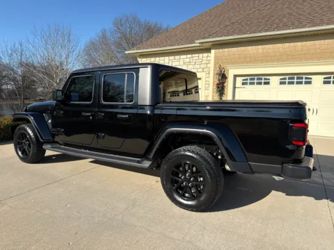 Another view of 2021 JEEP GLADIATOR SPORT for sale in Clinton, MO at Banks Motors LLC