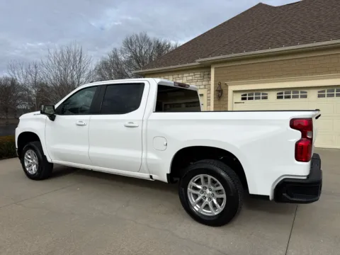 Another view of 2020 CHEVROLET SILVERADO 1500 LT for sale in Clinton, MO at Banks Motors LLC