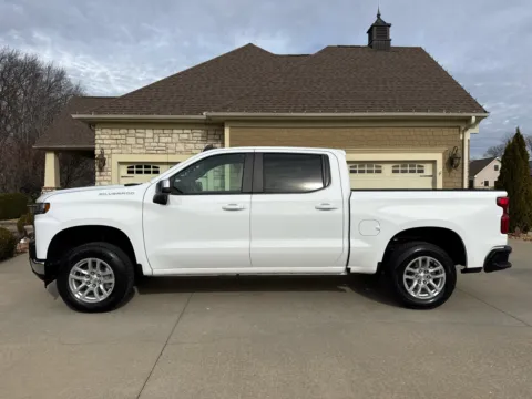 Photos of 2020 CHEVROLET SILVERADO 1500 LT for sale in Clinton, MO at Banks Motors LLC