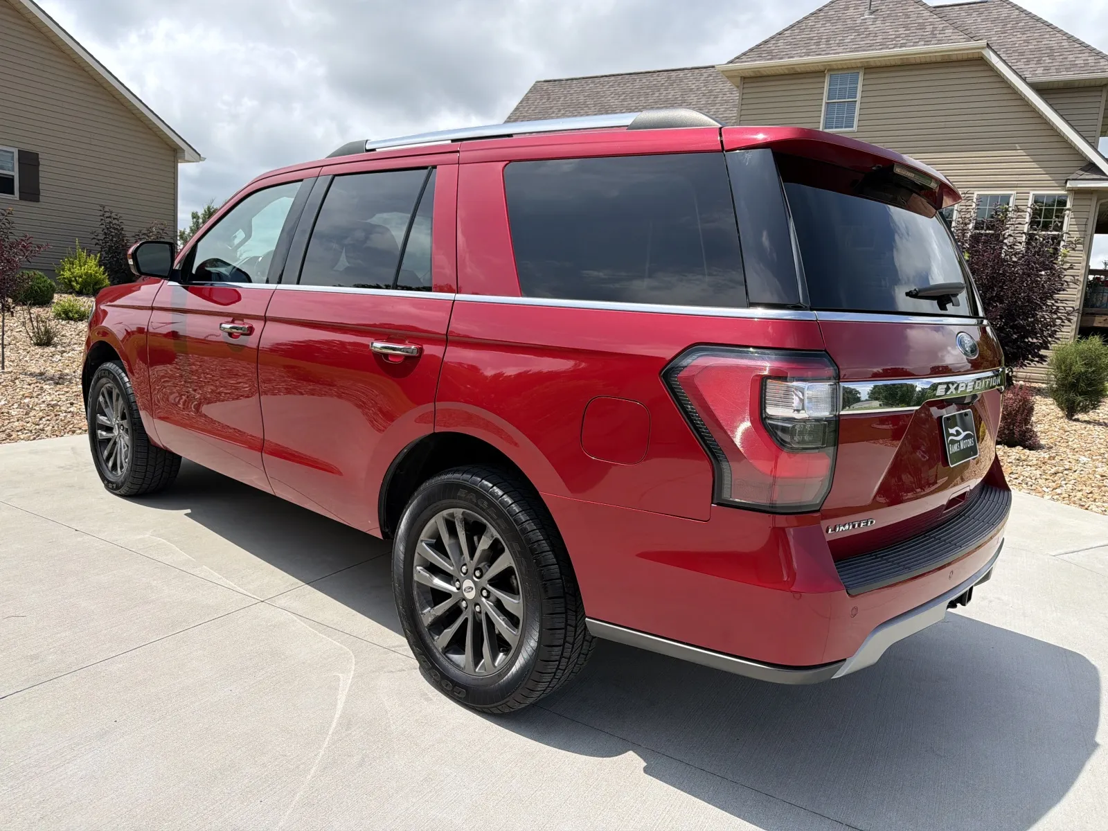 Another view of 2021 Ford Expedition Limited Sport Utility 4D for sale in Clinton, MO at Banks Motors LLC