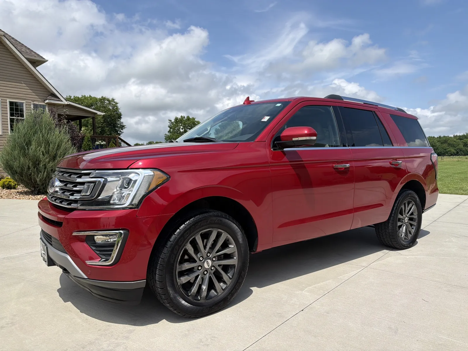 Red 2021 Ford Expedition Limited Sport Utility 4D for sale in Clinton, MO