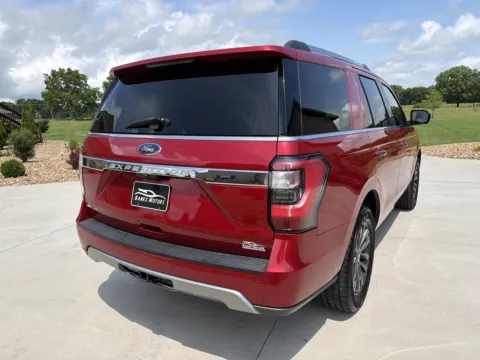 More photos of 2021 Ford Expedition Limited Sport Utility 4D at Banks Motors LLC, MO