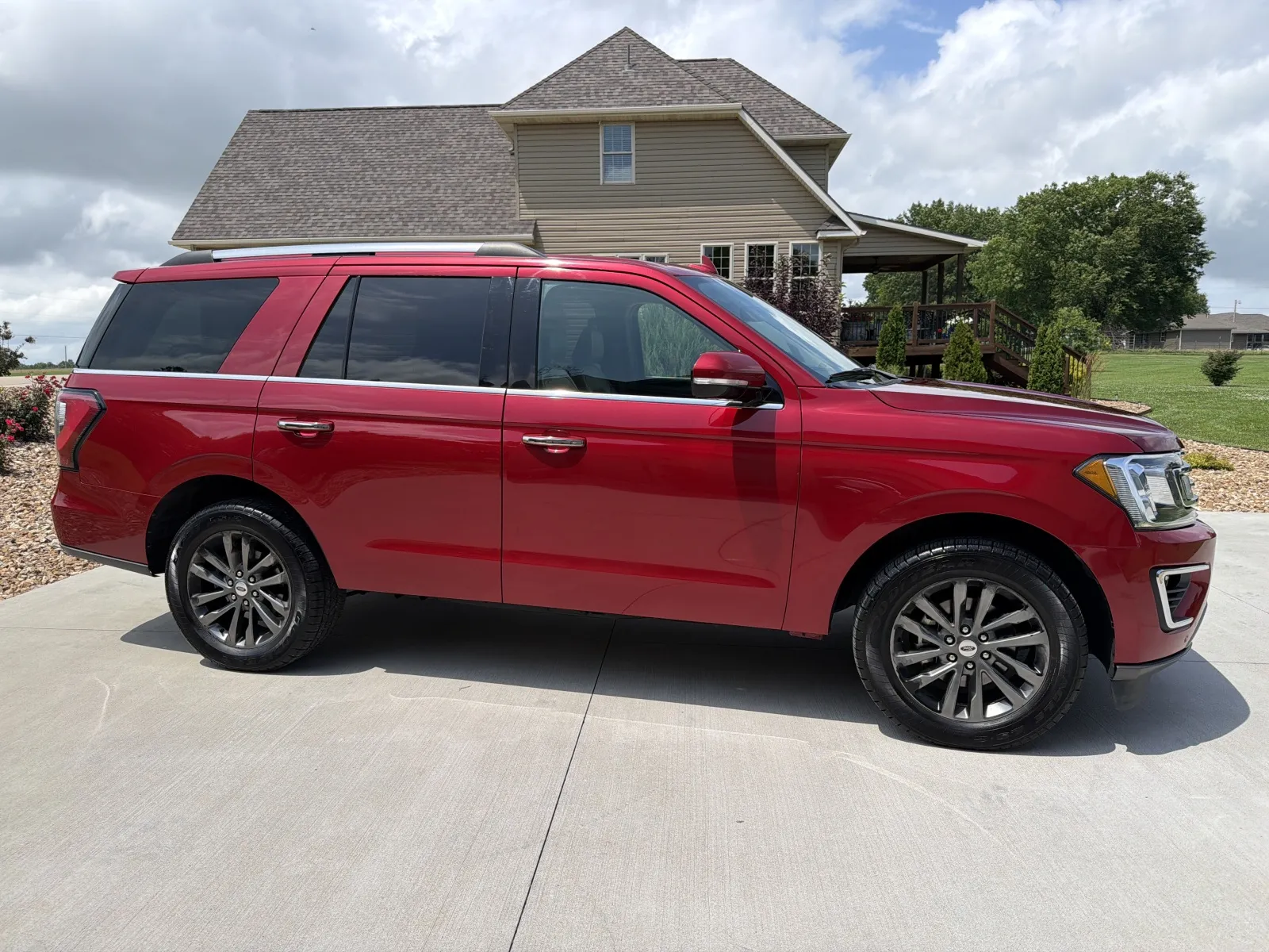2021 Ford Expedition Limited - Photo 12