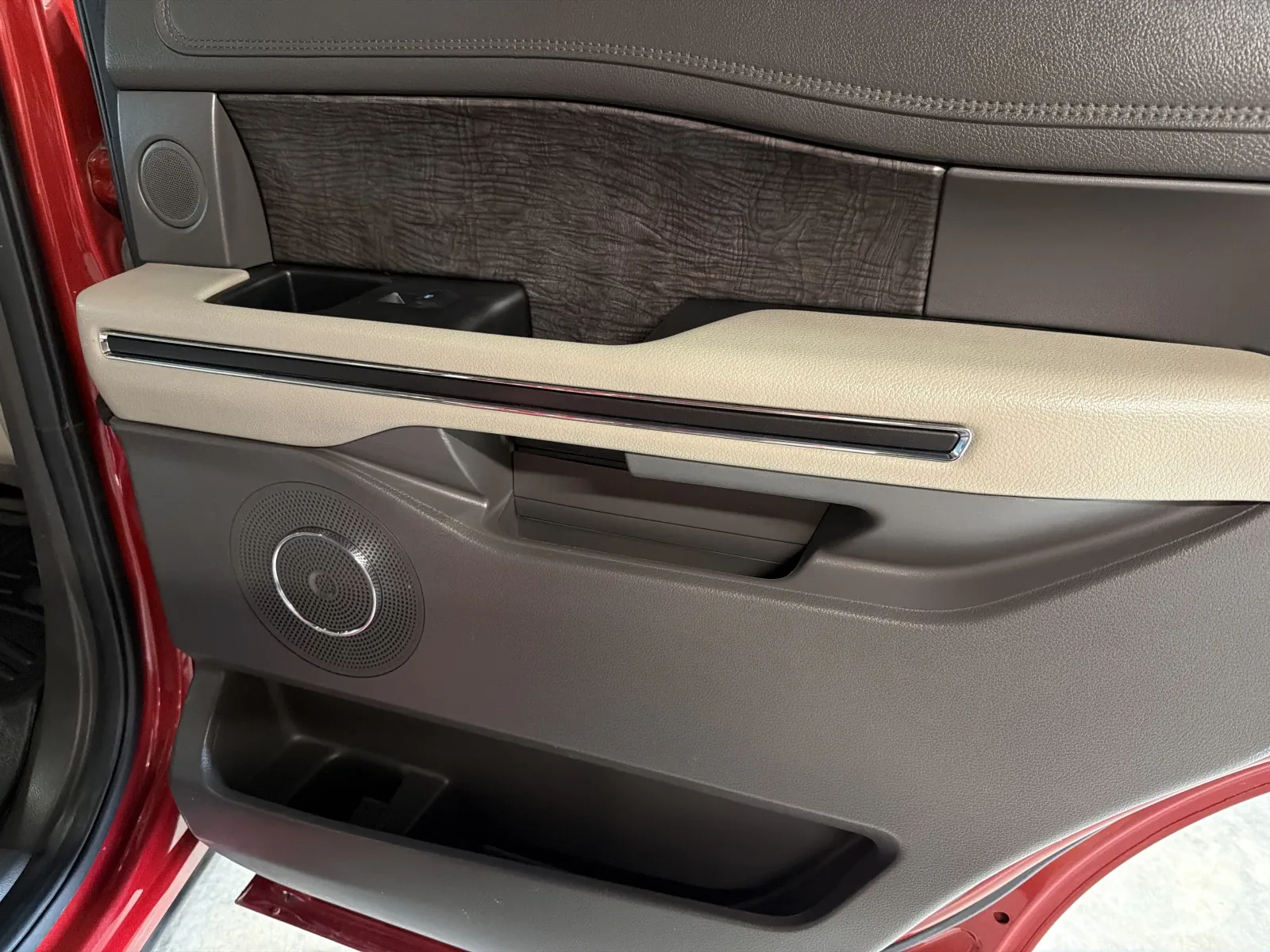 2021 Ford Expedition Limited - Photo 32