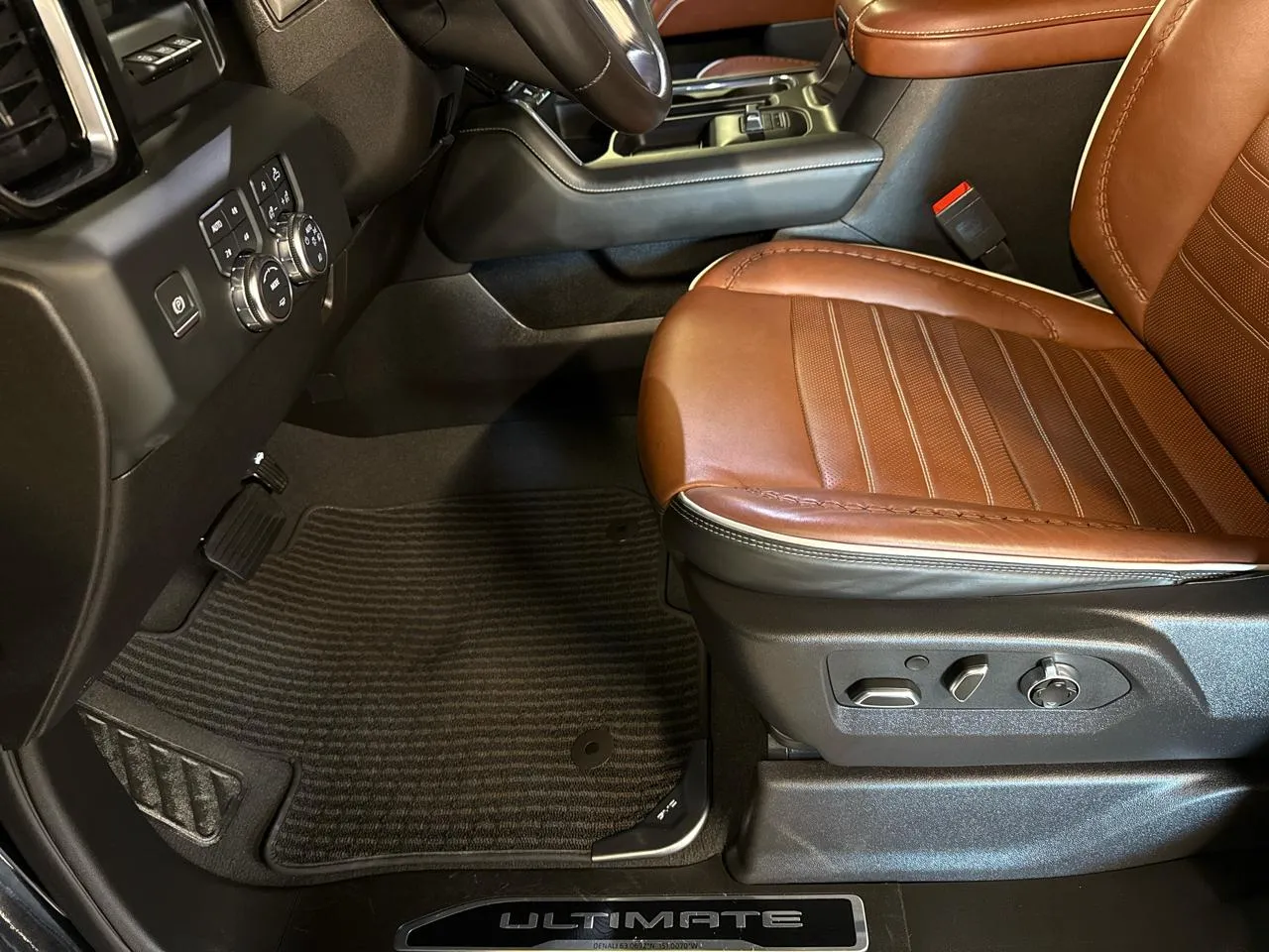 2024 GMC Sierra 2500HD Denali Ultimate - Photo 15