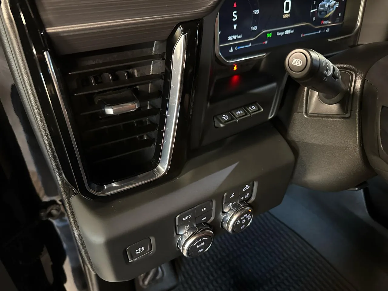 2024 GMC Sierra 2500HD Denali Ultimate - Photo 28