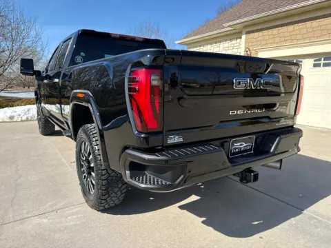 More photos of 2024 GMC SIERRA 2500 DENALI ULTIMATE at Banks Motors LLC, MO