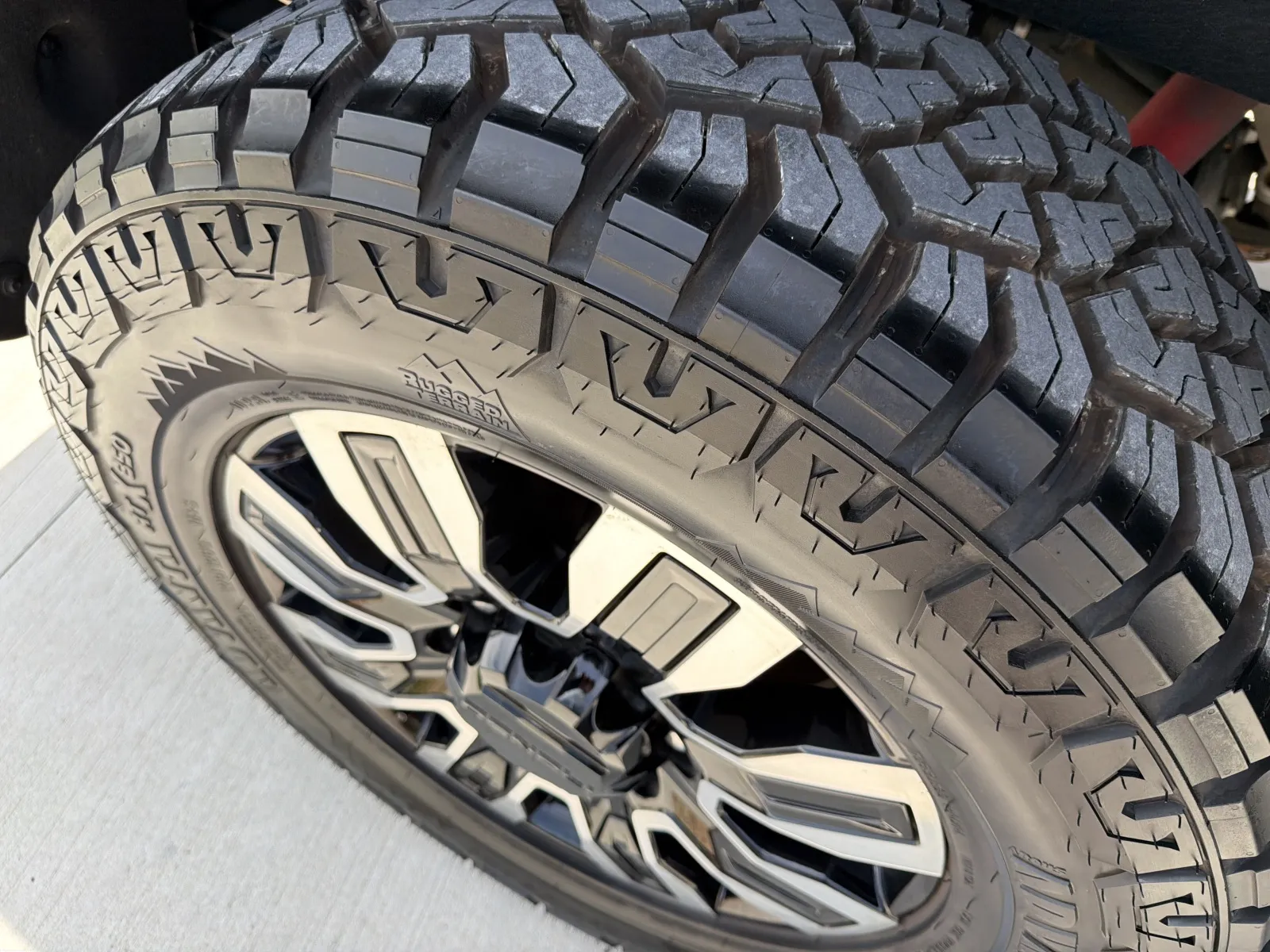 2024 GMC Sierra 2500HD Denali Ultimate - Photo 10