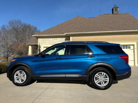 Photos of 2020 FORD EXPLORER XLT for sale in Clinton, MO at Banks Motors LLC