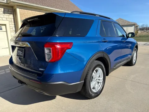 More photos of 2020 FORD EXPLORER XLT at Banks Motors LLC, MO