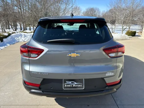 More photos of 2021 CHEVROLET TRAILBLAZER LS at Banks Motors LLC, MO