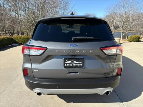 Another view of 2021 FORD ESCAPE SE for sale in Clinton, MO at Banks Motors LLC