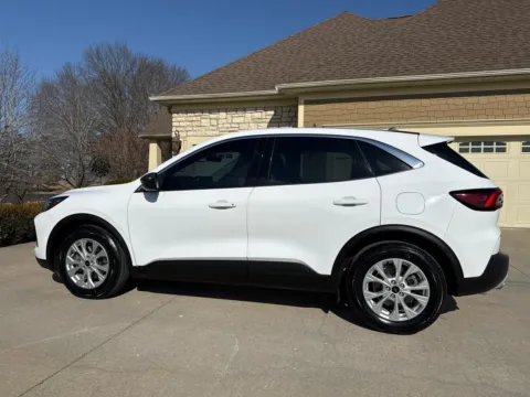 Photos of 2023 FORD ESCAPE ACTIVE for sale in Clinton, MO at Banks Motors LLC