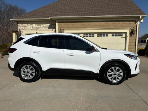 More photos of 2023 FORD ESCAPE ACTIVE at Banks Motors LLC, MO