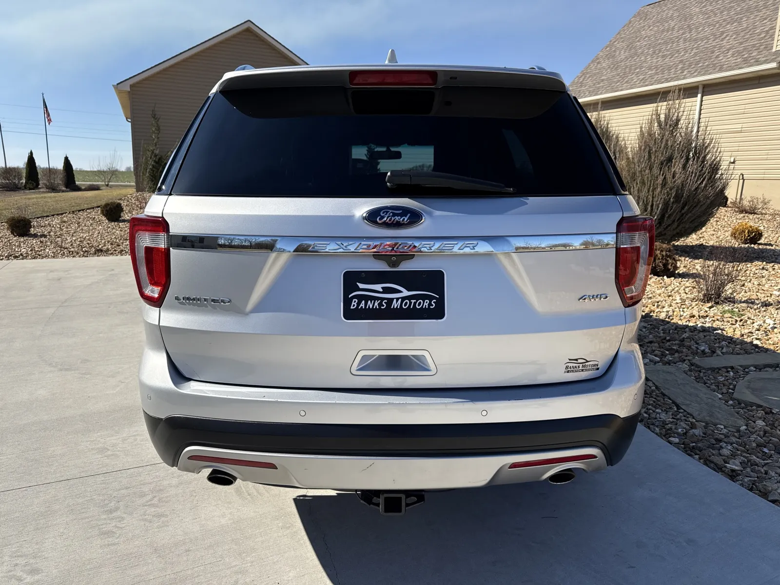 More photos of 2017 FORD EXPLORER LIMITED at Banks Motors LLC, MO
