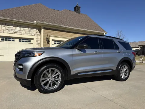 Another view of 2020 FORD EXPLORER XLT for sale in Clinton, MO at Banks Motors LLC
