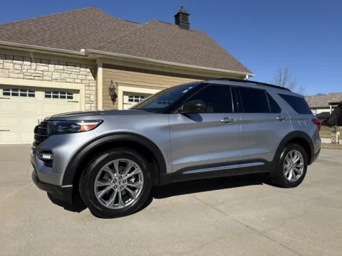 Photos of 2020 FORD EXPLORER XLT for sale in Clinton, MO at Banks Motors LLC