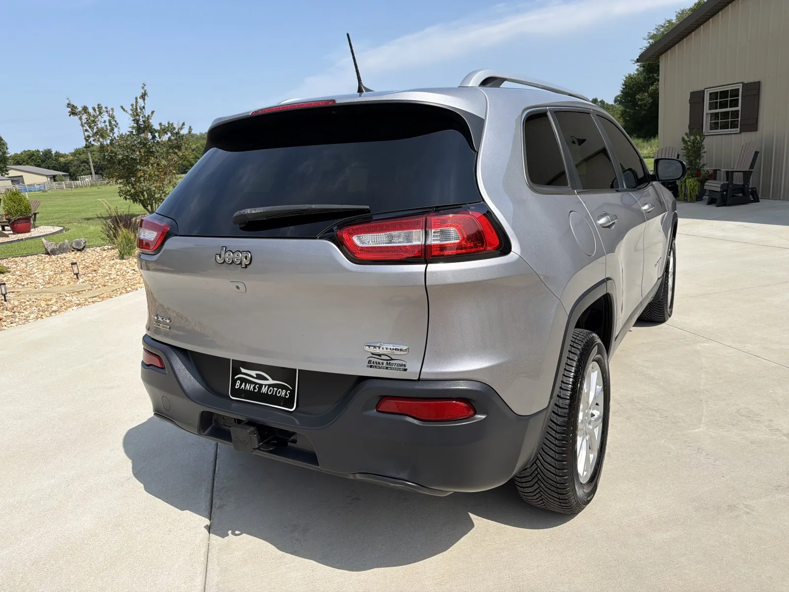 More photos of 2018 Jeep Cherokee Latitude Plus Sport Utility 4D at Banks Motors LLC, MO