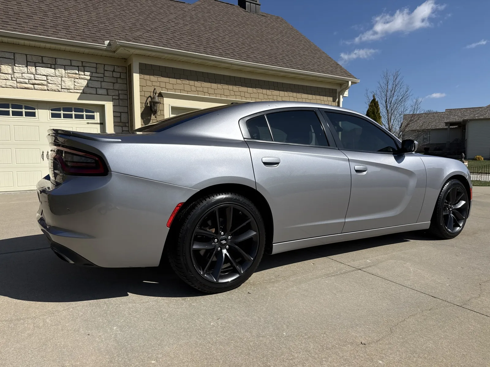 More photos of 2015 DODGE CHARGER SE at Banks Motors LLC, MO
