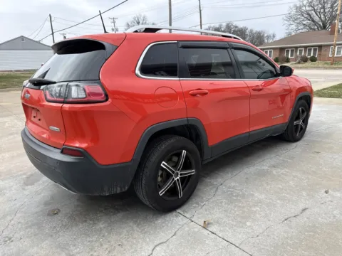More photos of 2021 JEEP CHEROKEE LATITUDE LUX at Banks Motors LLC, MO