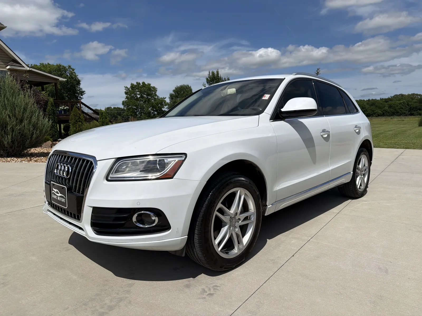 White 2017 Audi Q5 2.0T Premium Plus Sport Utility 4D for sale in Clinton, MO